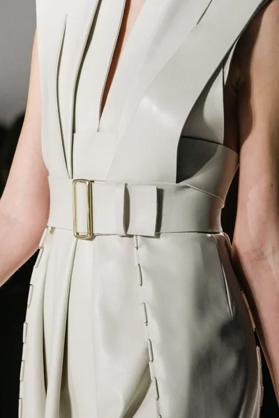 Look 34